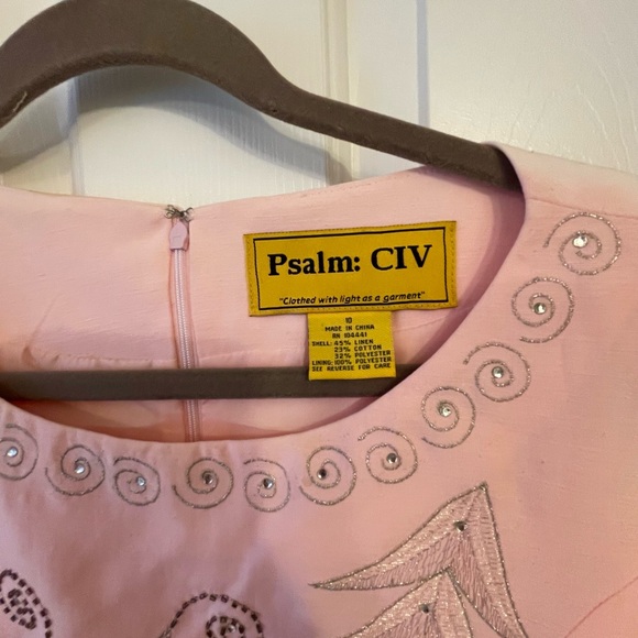 Beautiful peach color dress was embroidered with beads size 10 - Picture 7 of 8